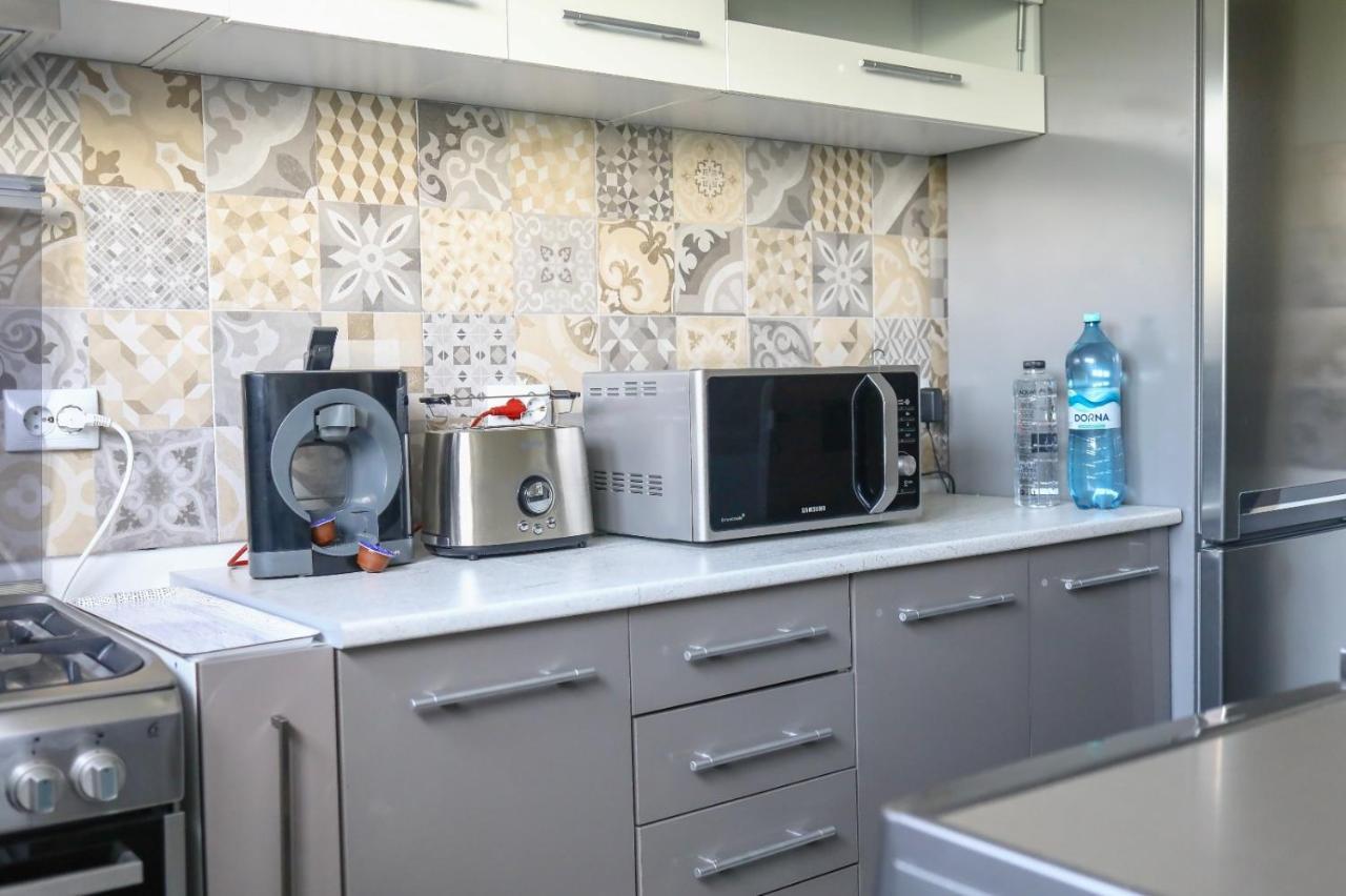Colonial Touch Apartament Braşov Eksteriør billede